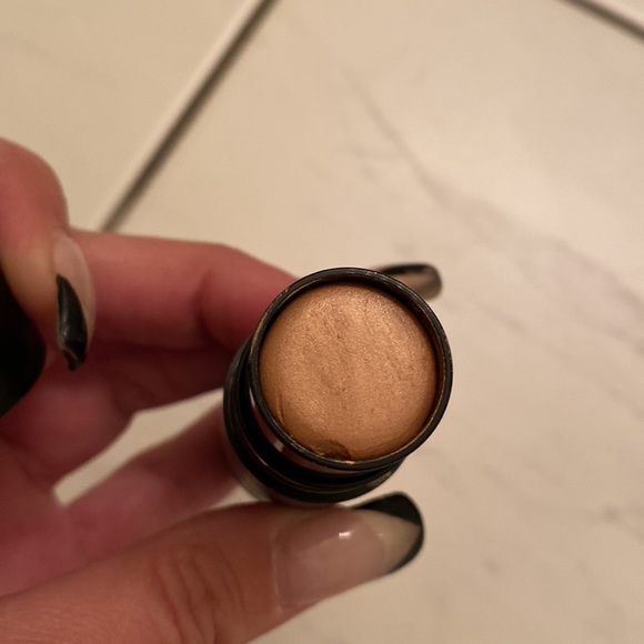 NUDESTIX glow highlighter - hey honey - Picture 7 of 7